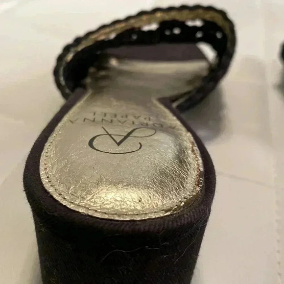 Adrianna Papell black leather weaved sandals - Picture 6 of 12